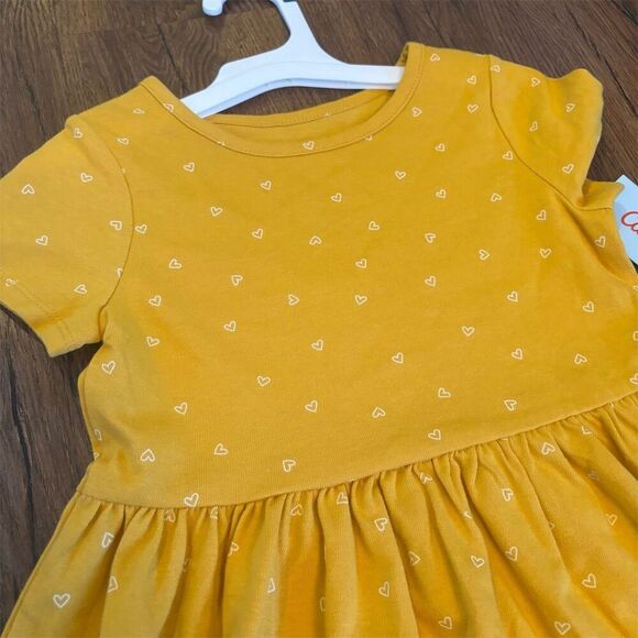 Cat & Jack Girls 5T Yellow Heart Fit & Flare Dress Short Sleeve Casual - Picture 3 of 6